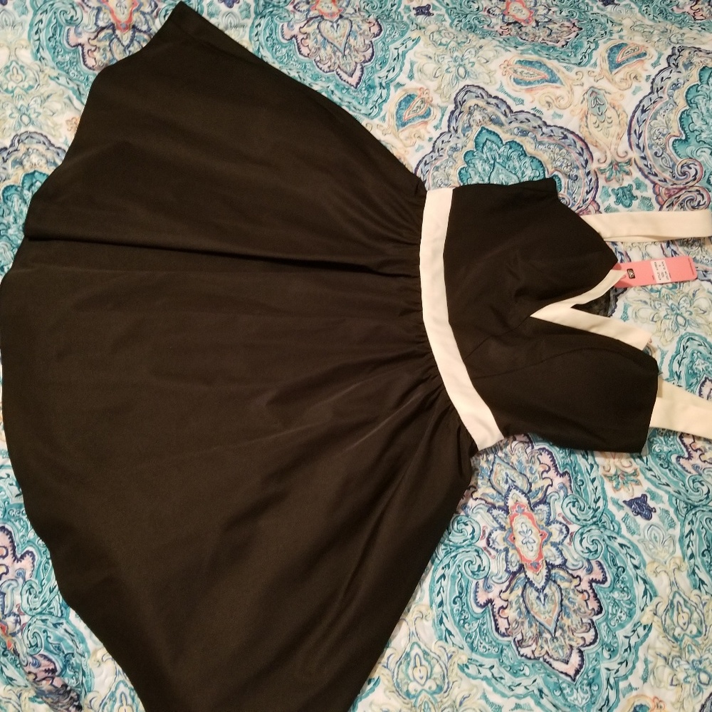 Chi Chi London Trim and Proper party dress - Picture 4 of 6